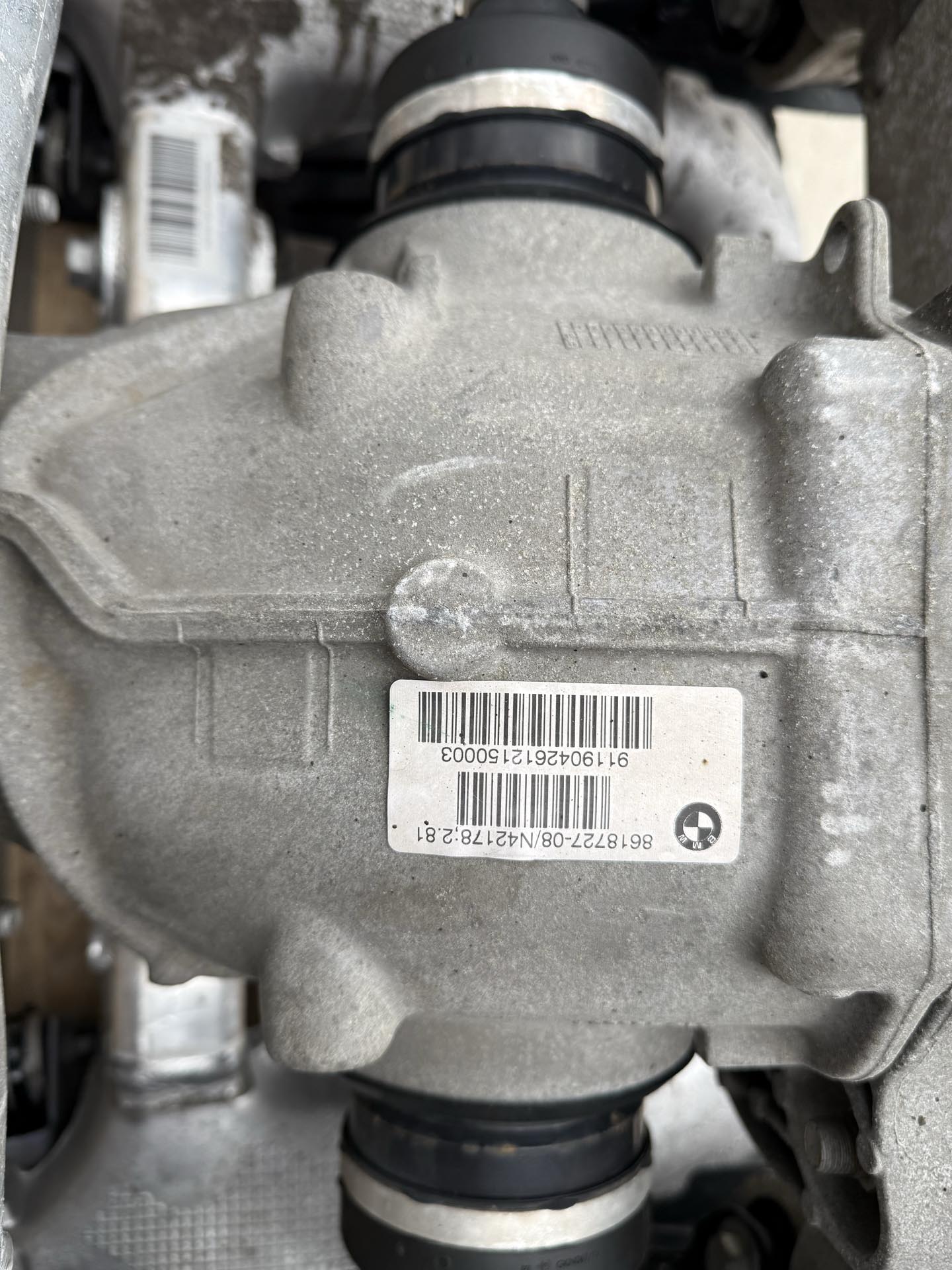 Punte Spate BMW cu Rear Wheel Steering